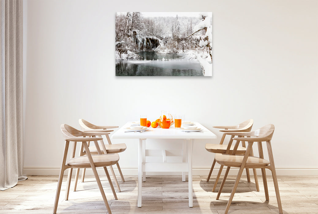 Premium Textil-Leinwand Premium Textil-Leinwand 120 cm x 80 cm quer Ein Motiv aus dem Kalender Winterimpressionen Nationalpark Plitvice