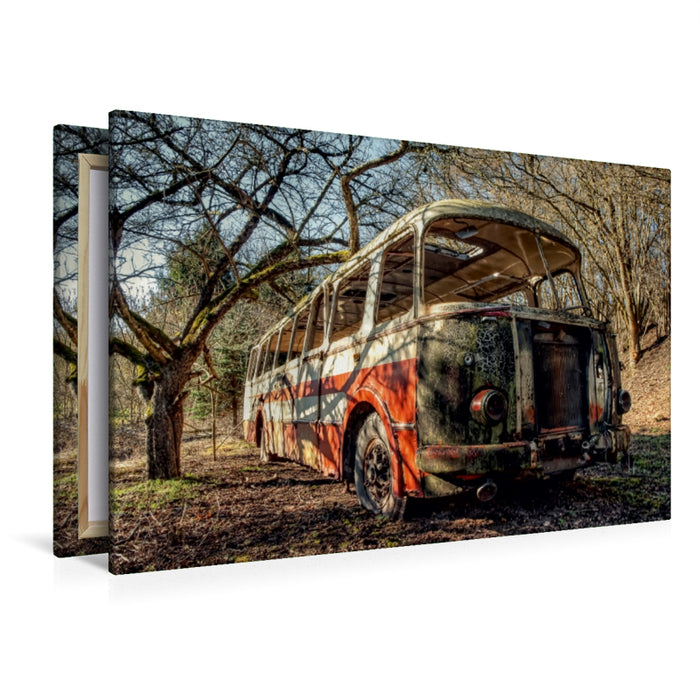 Premium Textil-Leinwand Premium Textil-Leinwand 120 cm x 80 cm quer Rostlaube - alter Bus