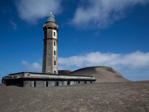 Von Asche verschütteter Leuchtturm - CALVENDO Foto-Puzzle - calvendoverlag 29.99