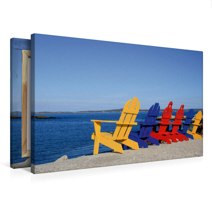 Premium Textil-Leinwand Premium Textil-Leinwand 75 cm x 50 cm quer Farbige Stühle am Strand, Kanada