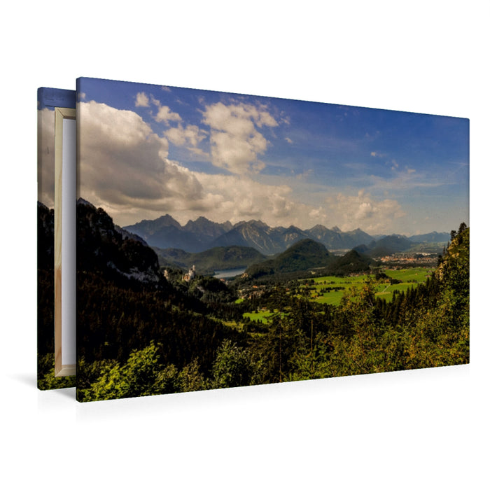 Premium Textil-Leinwand Premium Textil-Leinwand 120 cm x 80 cm quer Panoramablick auf Hohenschwangau, Alpsee und Füssen