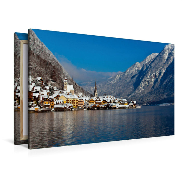 Premium Textil-Leinwand Premium Textil-Leinwand 120 cm x 80 cm quer Hallstatt und Hallstättersee im Winter