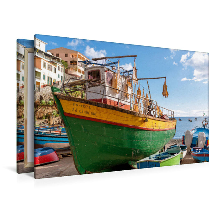 Premium Textil-Leinwand Premium Textil-Leinwand 120 cm x 80 cm quer Fischerboot in Camara de Lobos