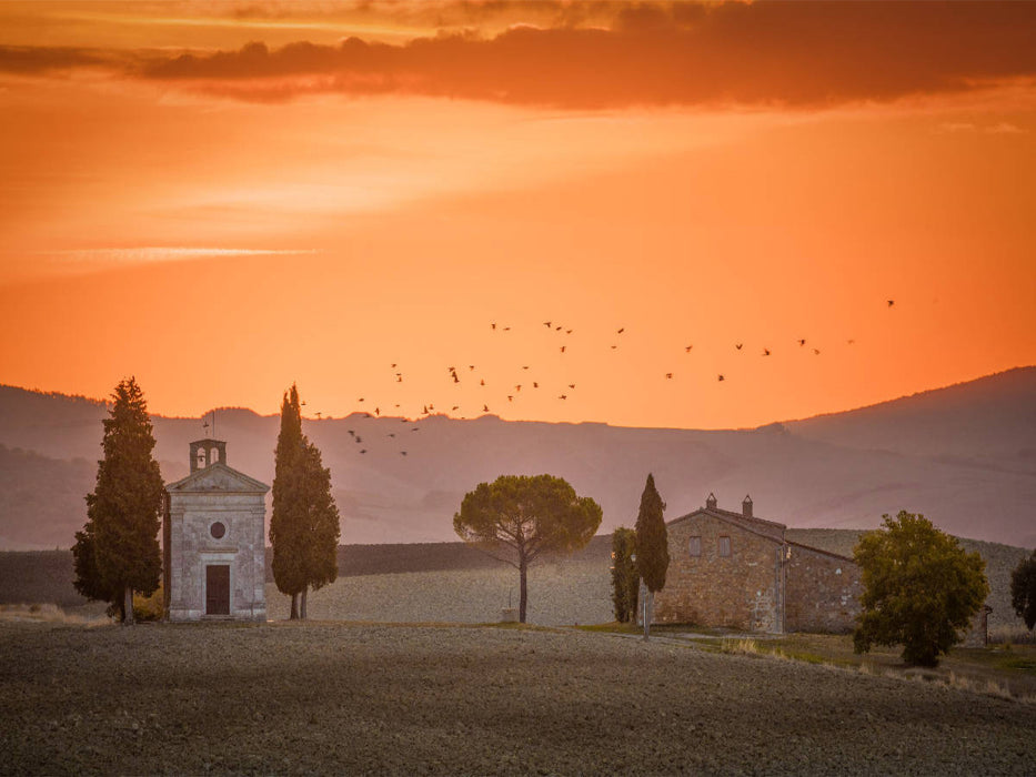 La Cappella di Vitaleta avant le lever du soleil - Puzzle photo CALVENDO 