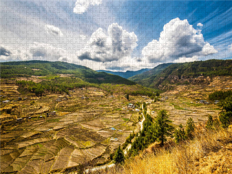 Harmonisches Landschaftsbild mit Reisfelder in Bhutan, Himalaya, Asien - CALVENDO Foto-Puzzle