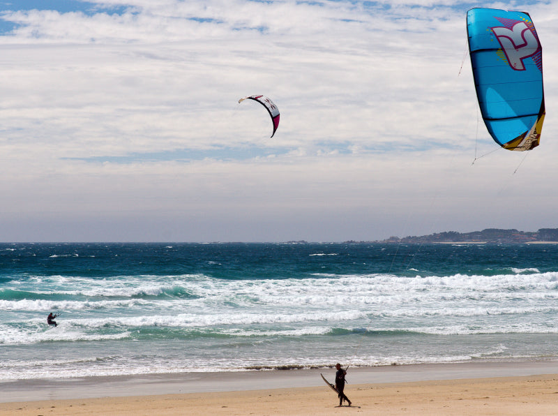 Kite-Surfer am Playa A Lanzada - CALVENDO Foto-Puzzle - calvendoverlag 39.99