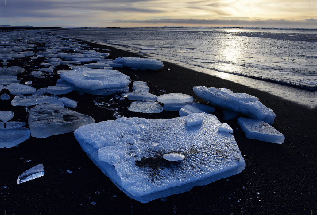 Premium textile canvas Premium textile canvas 120 cm x 80 cm landscape Ice floes on the beach in Iceland 