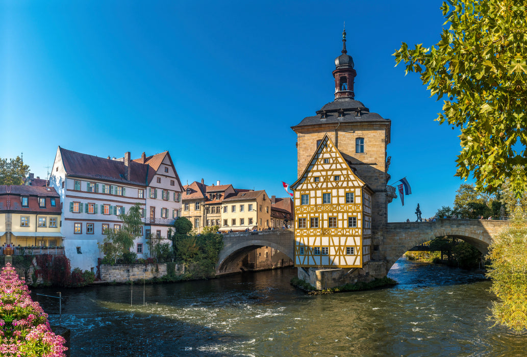 Premium Textil-Leinwand Premium Textil-Leinwand 120 cm x 80 cm quer Altes Rathaus in Bamberg, Bayern, Deutschland