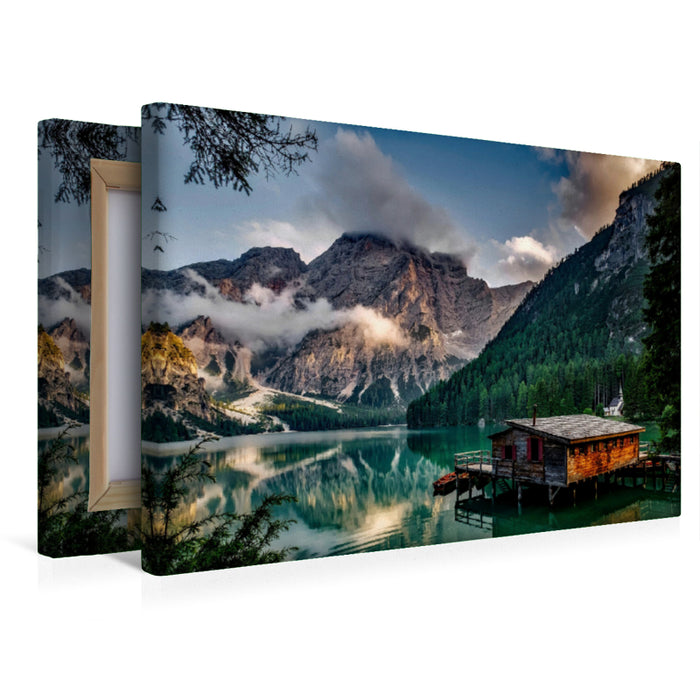 Premium Textil-Leinwand Premium Textil-Leinwand 45 cm x 30 cm quer Berge am Pragser Wildsee Italien
