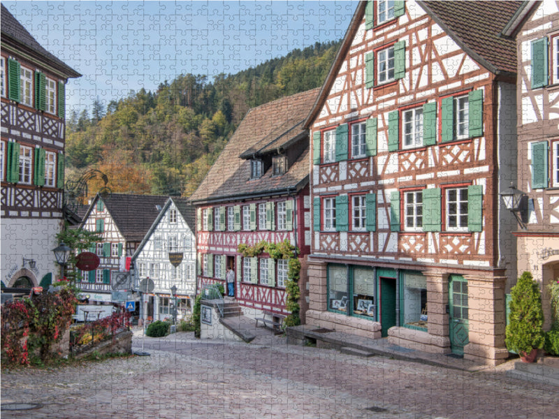 Marktplatz mit Fachwerkensemple. Links befindet sich der Gasthof Sonne - CALVENDO Foto-Puzzle - calvendoverlag 29.99