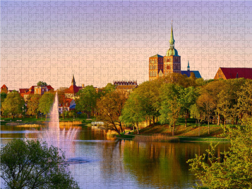 Blick auf die Hansestadt Stralsund mit der Nikolaikirche und dem Rathausgiebel - CALVENDO Foto-Puzzle - calvendoverlag 29.99