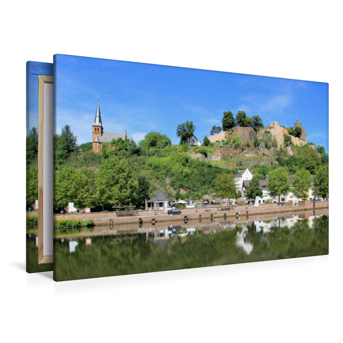 Premium Textil-Leinwand Premium Textil-Leinwand 120 cm x 80 cm quer Blick auf die Kirche und Burgruine von Saarburg