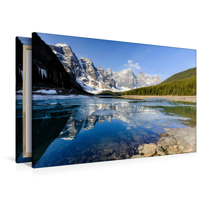 Premium Textil-Leinwand Premium Textil-Leinwand 120 cm x 80 cm quer Moraine Lake, Juwel im Banff NP.