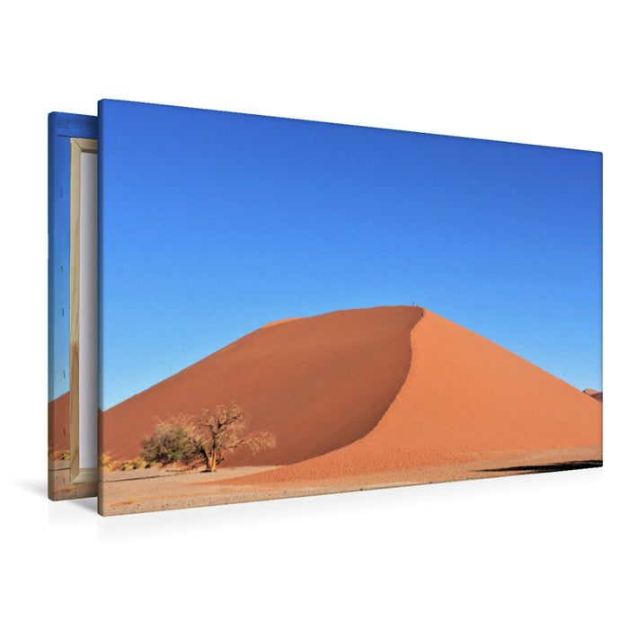 Premium Textil-Leinwand Premium Textil-Leinwand 120 cm x 80 cm quer Rot knallt in das Blau: Die Düne 45 im Sossusvlei Nationalpark der Namib Wüste in Namibia