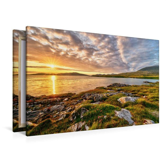 Premium Textil-Leinwand Premium Textil-Leinwand 120 cm x 80 cm quer Sonnenuntergang in Schottland auf den Äußeren Hebriden auf der Isle of Harris