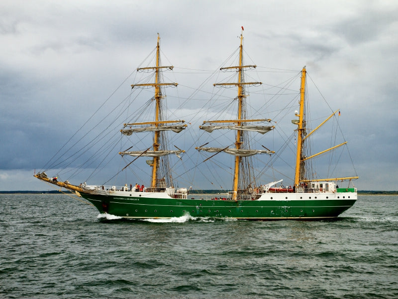 Großsegler "Alexander v. Humboldt II" auf der Ostsee vor Warnemünde, Hanse Sail 2013 - CALVENDO Foto-Puzzle - calvendoverlag 29.99