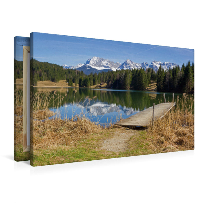 Premium Textil-Leinwand Premium Textil-Leinwand 90 cm x 60 cm quer Landschaft Oberbayern Geroldsee und Karwendelgebirge