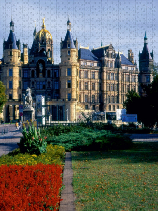 Schloss Schwerin, romantischer Historismus - CALVENDO Foto-Puzzle - calvendoverlag 29.99
