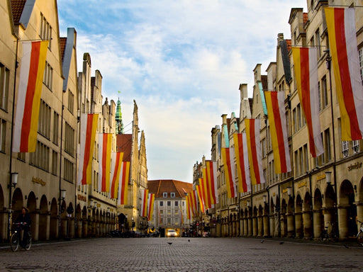 Münster - Prinzipalmarkt, der Platz mit den charakteristischen Giebelhäusern und Bogengängen. - CALVENDO Foto-Puzzle - calvendoverlag 29.99