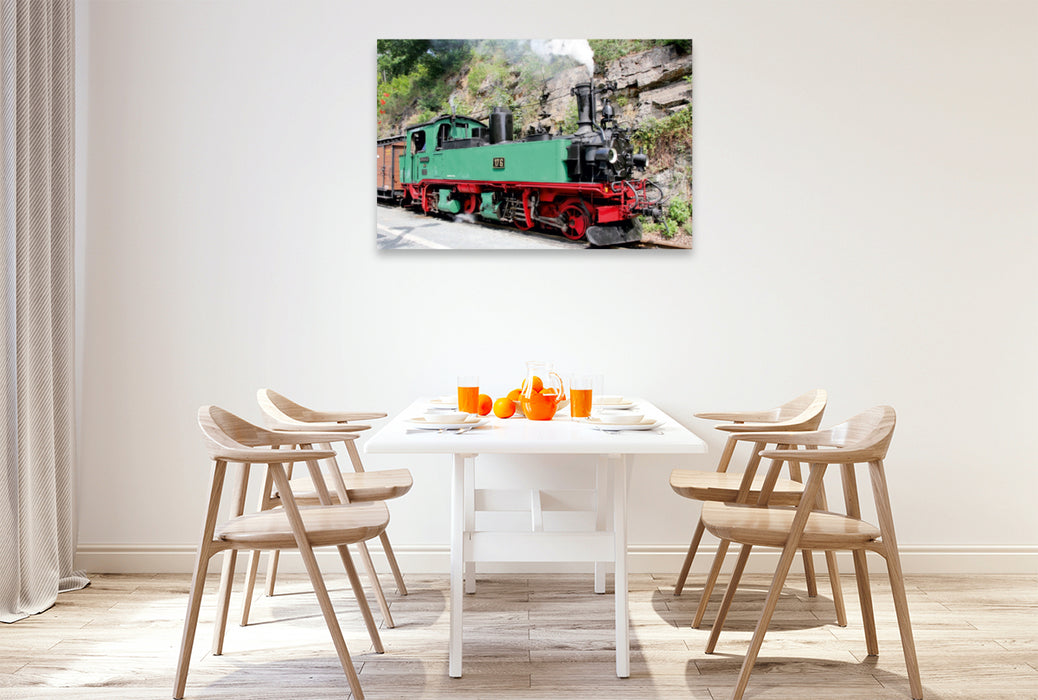 Toile textile haut de gamme Toile textile haut de gamme 120 cm x 80 cm paysage locomotive traditionnelle. IV K sur le Weißeritztalbahn 