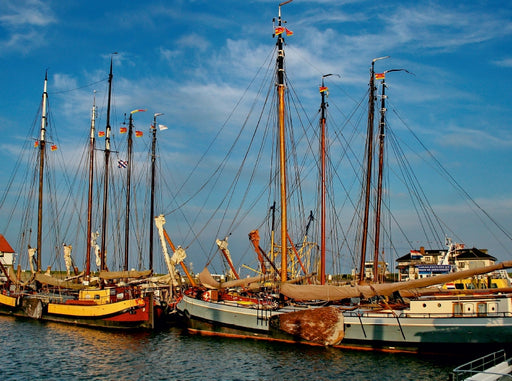 Segelschiffe im Oudeschild Hafen - CALVENDO Foto-Puzzle - calvendoverlag 39.99