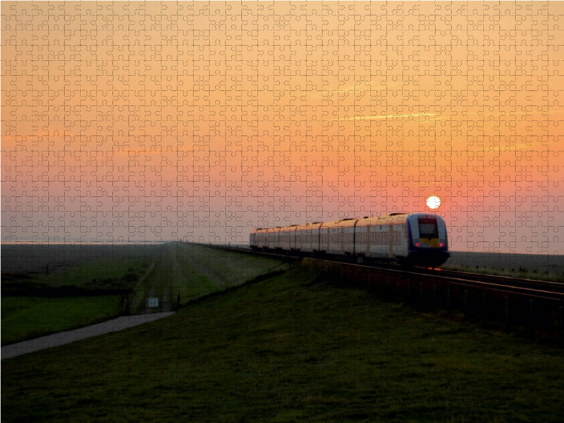 Die Nordostseebahn im Sonnenuntergang - CALVENDO Foto-Puzzle - calvendoverlag 29.99