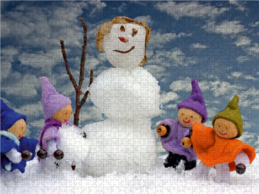 Vier kleine Wichtel bauen eine Schneefrau - CALVENDO Foto-Puzzle - calvendoverlag 29.99