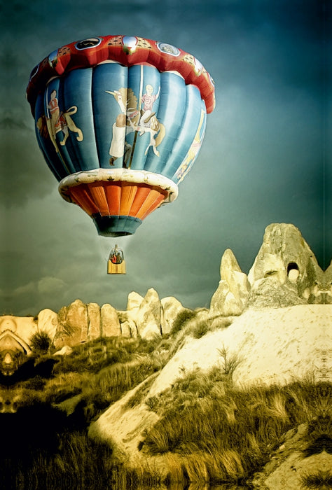 Premium Textil-Leinwand Premium Textil-Leinwand 80 cm x 120 cm  hoch Ein Motiv aus dem Kalender Heißluftballone - Romantische Bilder