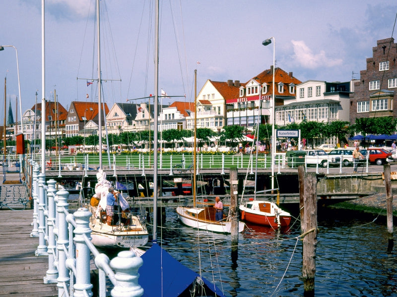 Kaiserbrücke mit Ortsansicht Travemünde - CALVENDO Foto-Puzzle - calvendoverlag 29.99