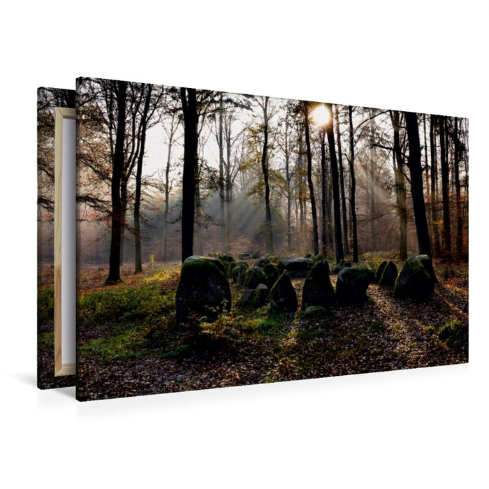 Premium Textil-Leinwand Premium Textil-Leinwand 120 cm x 80 cm quer Hünengrab im Klecker Wald