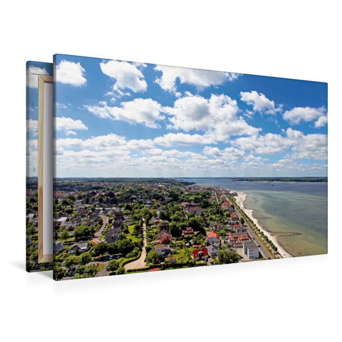 Premium Textil-Leinwand Premium Textil-Leinwand 120 cm x 80 cm quer Malerisches Laboe an der Ostsee