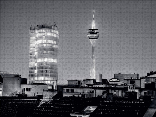 Abendlicher Blick auf Rheinturm und ERGO-Hochhaus - CALVENDO Foto-Puzzle - calvendoverlag 29.99