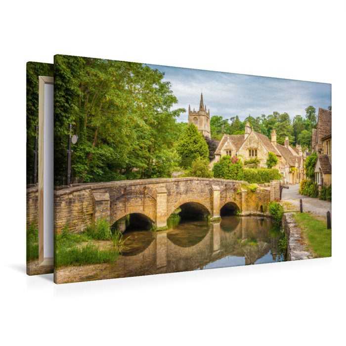 Premium Textil-Leinwand Premium Textil-Leinwand 120 cm x 80 cm quer Die Brücke von Castle Combe in Wiltshire, England