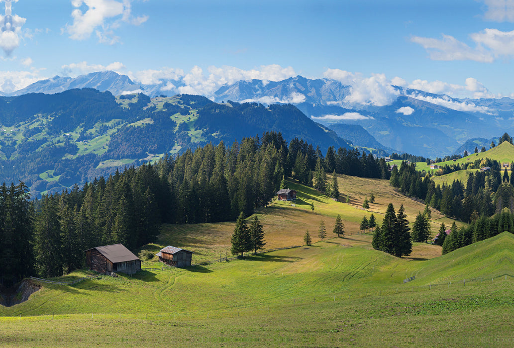 Premium Textil-Leinwand Premium Textil-Leinwand 120 cm x 80 cm quer Idyllische Schweizer Alpenlandschaft Stelserberg im Prättigau