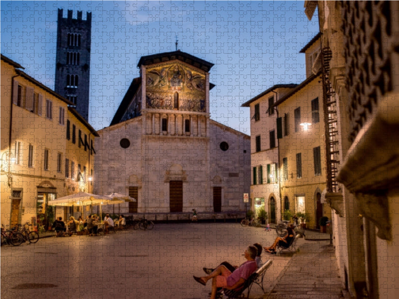 Piazza San Frediano in Lucca - CALVENDO Foto-Puzzle - calvendoverlag 39.99