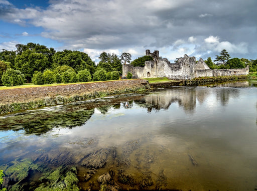 Desmond Castle in Adare - CALVENDO Foto-Puzzle - calvendoverlag 39.99