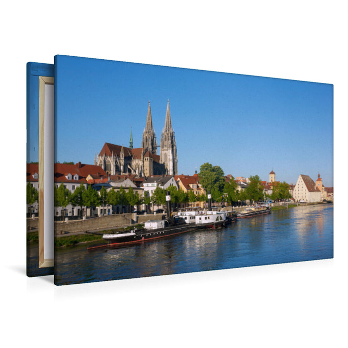 Premium Textil-Leinwand Premium Textil-Leinwand 120 cm x 80 cm quer Donauufer mit Dom St. Peter und Schifffahrtsmuseum