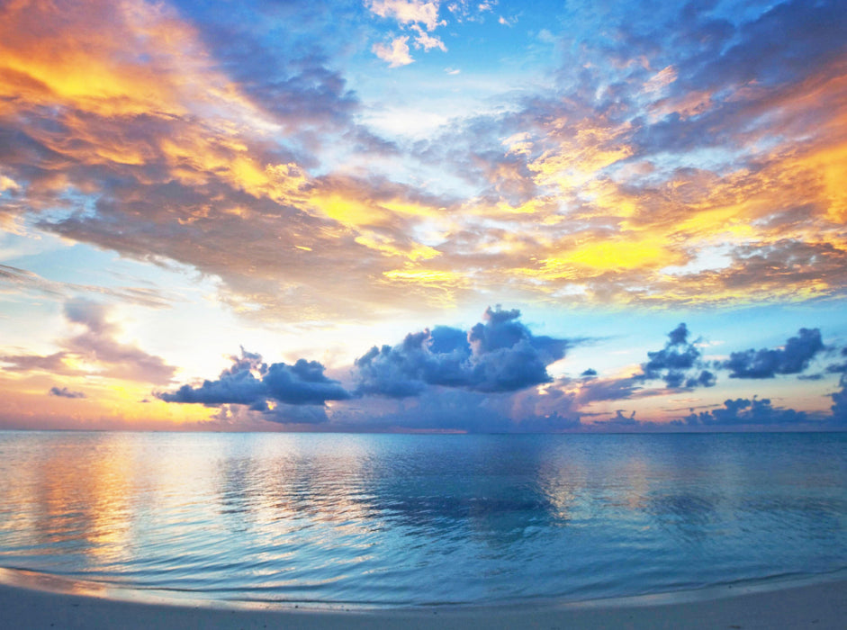 Ein phantastischer, leuchtender Sonnenuntergang auf den paradiesischen Malediven. - CALVENDO Foto-Puzzle - calvendoverlag 29.99