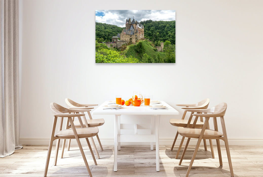 Premium Textil-Leinwand Premium Textil-Leinwand 120 cm x 80 cm quer Die Burg Eltz