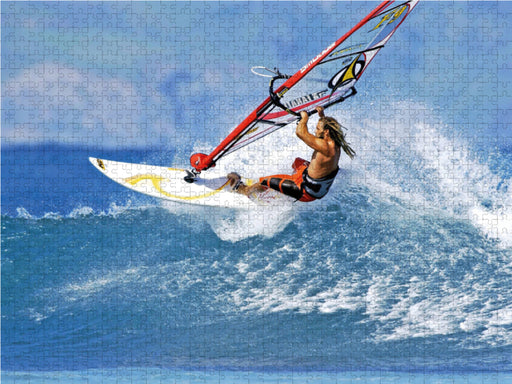 Athletischer Windsurfer dreht das Board auf dem Wellenkamm. - CALVENDO Foto-Puzzle - calvendoverlag 29.99