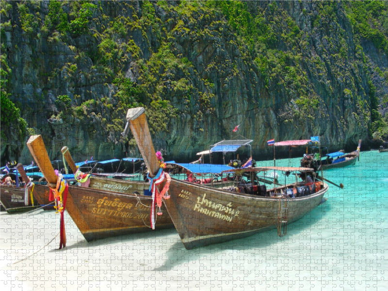 Longtailboote am Strand in Thailand - CALVENDO Foto-Puzzle - calvendoverlag 29.99