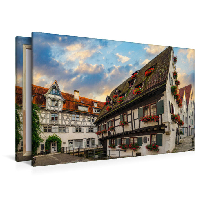 Premium Textil-Leinwand Premium Textil-Leinwand 120 cm x 80 cm quer Hotel Schiefes Haus in Ulm