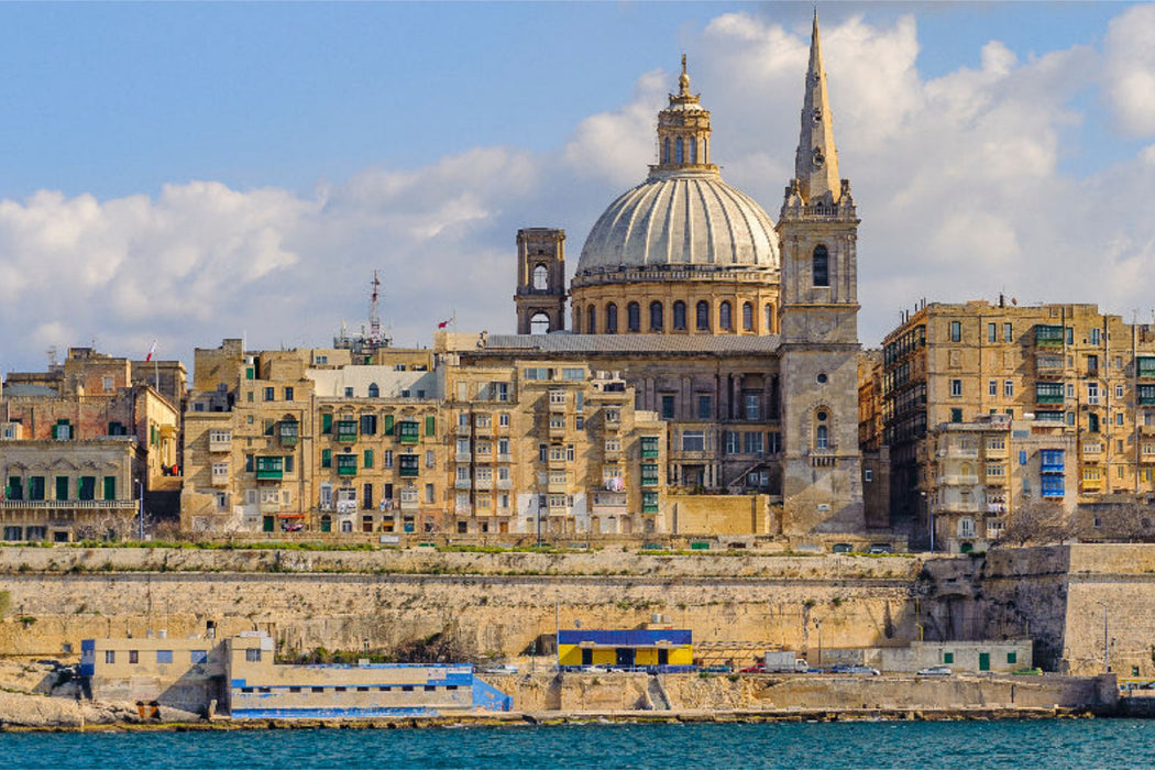 Premium textile canvas Premium textile canvas 120 cm x 80 cm landscape view of the skyline of Valetta 