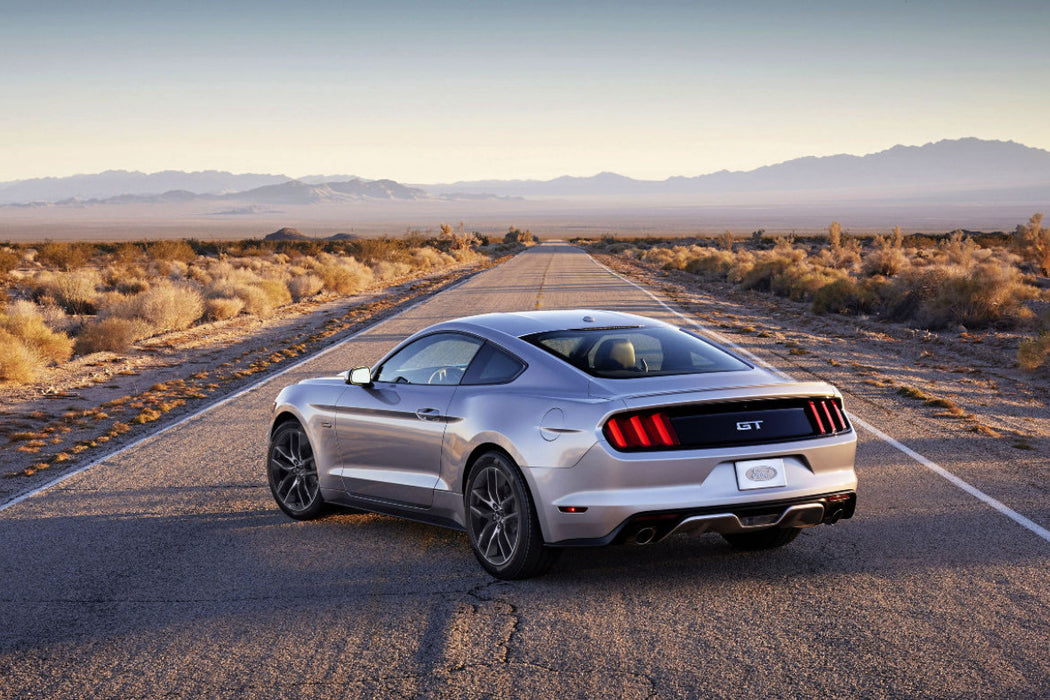 Premium textile canvas Premium textile canvas 120 cm x 80 cm landscape Mustang GT in silver 