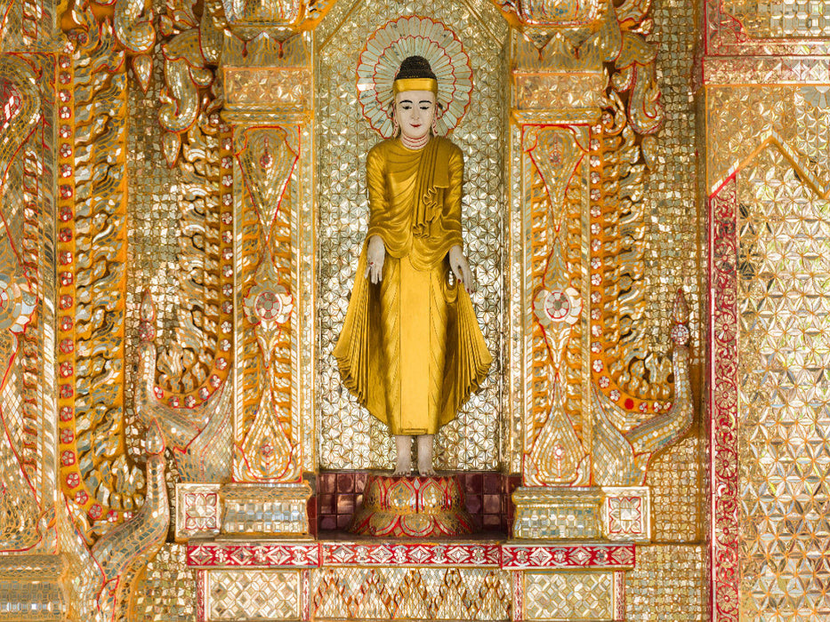 Mandalay, statue de Bouddha sur la colline de Mandalay - Puzzle photo CALVENDO 
