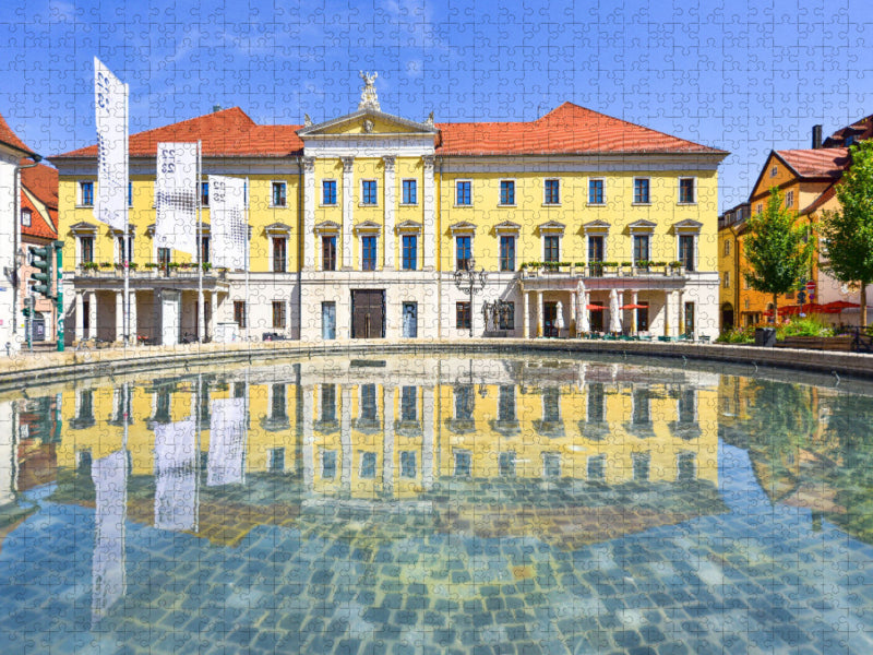 Traumhafte Spiegelung des Stadttheaters im Springbrunnen am Bismarckplatz,Regensburg - CALVENDO Foto-Puzzle