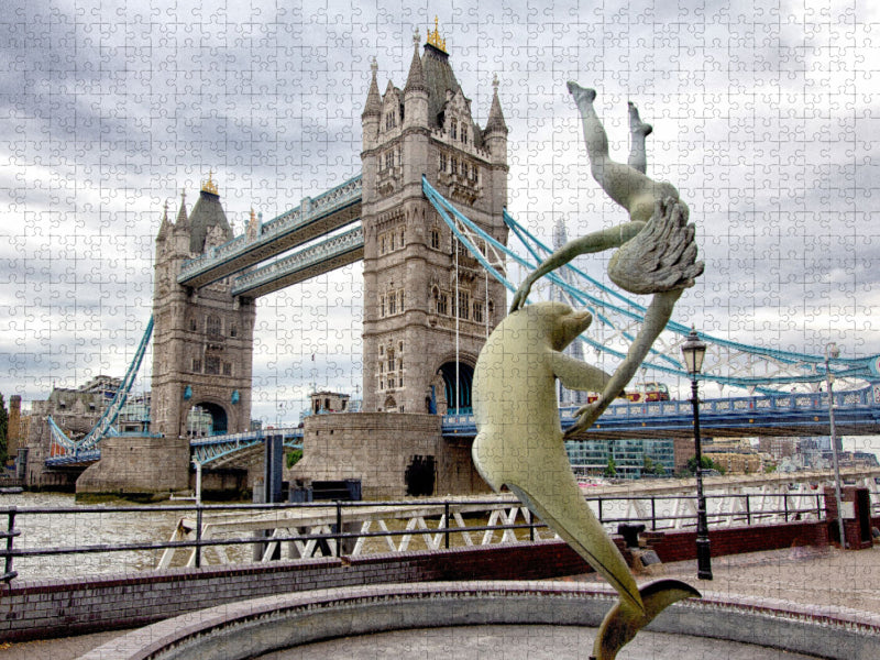 Tower Bridge avec statue de dauphin - Puzzle photo CALVENDO 