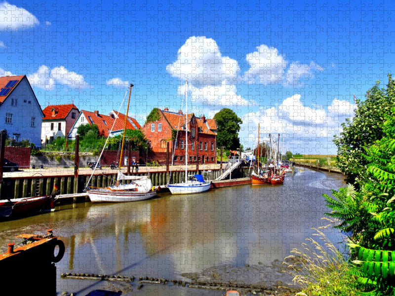 The port of Freiburg on the Elbe - CALVENDO photo puzzle 