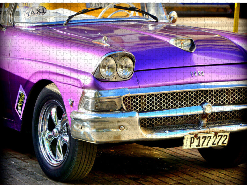 Der US-Oldtimer Ford Fairlane 500 in Kuba - CALVENDO Foto-Puzzle