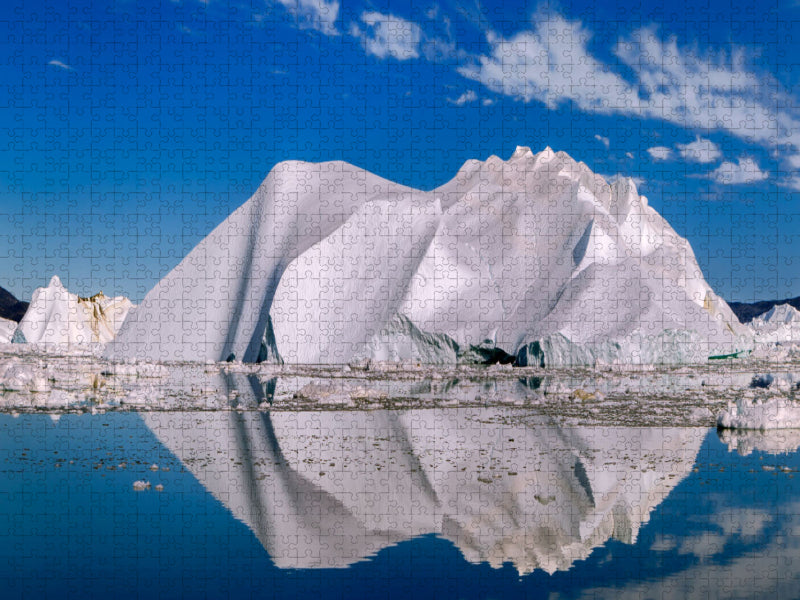 Ice giant in Disko Bay off Ilulissat-Greenland - CALVENDO photo puzzle 